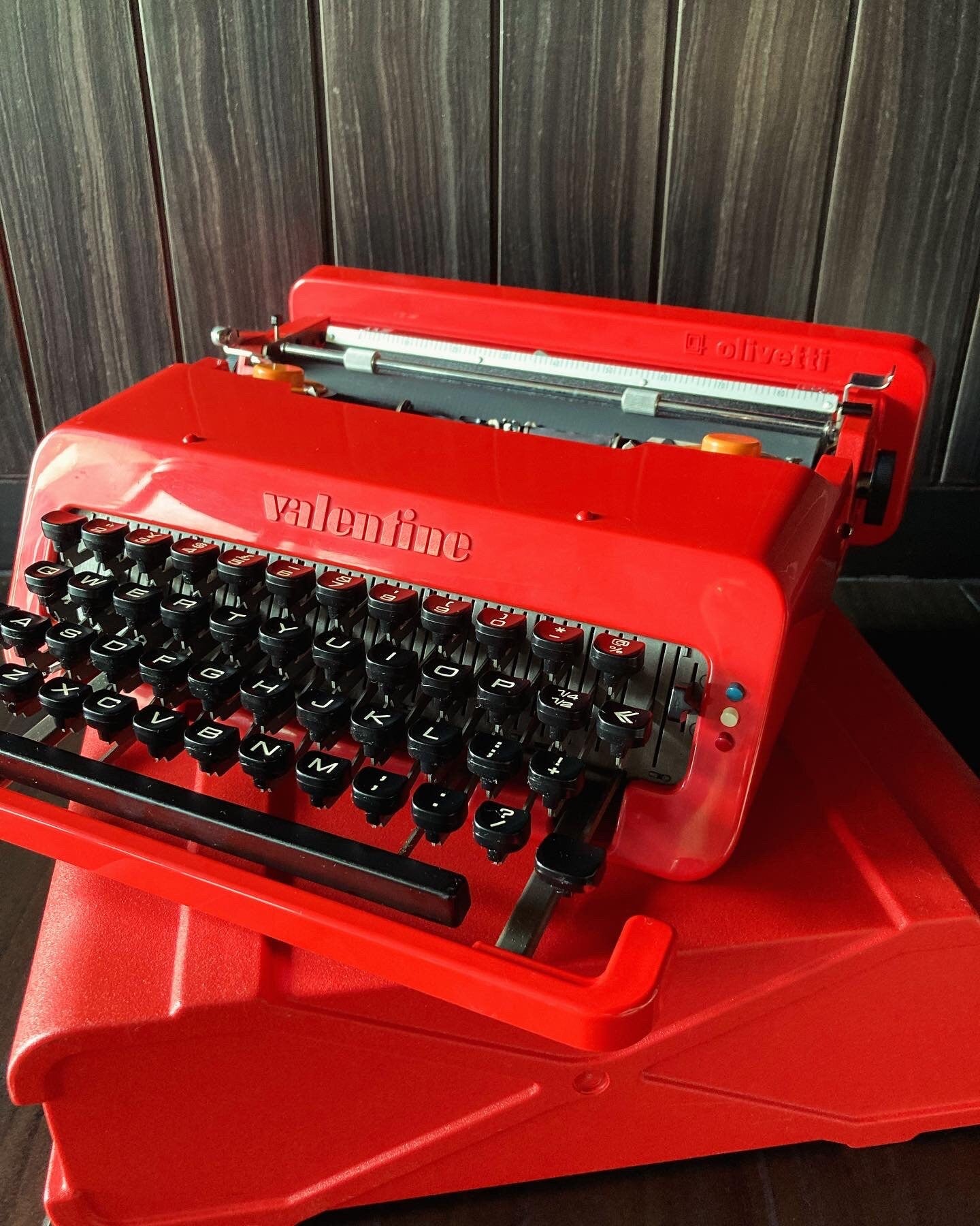 Olivetti Valentine typewriter Italy 1969