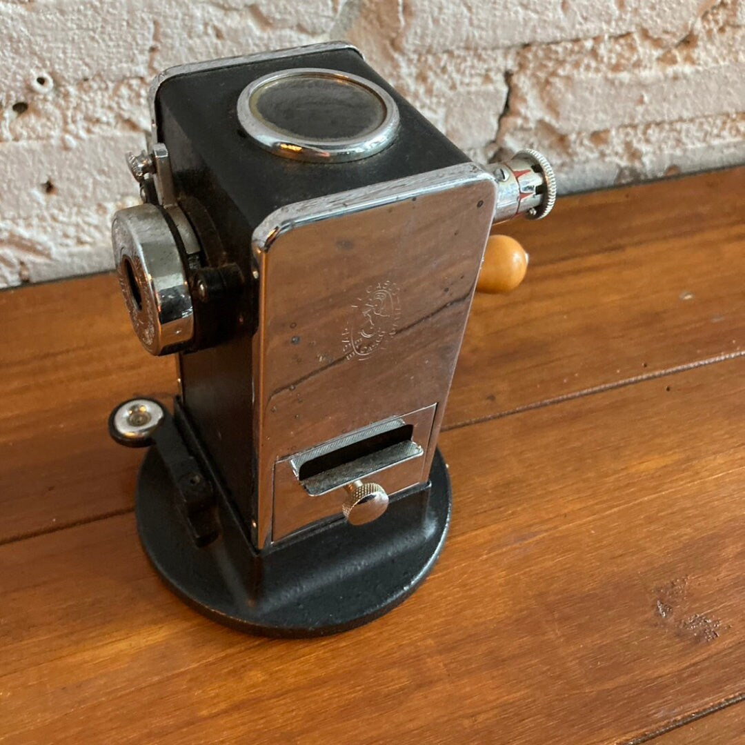 El Casco Pencil Sharpener Chrome & Black M-430 CN