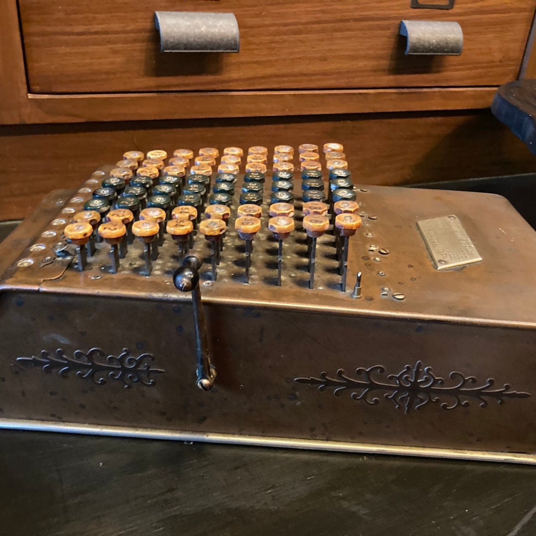 Felt & Tarrant Comptometer 1920s Adding Machine Fully Functional 8 Row Model