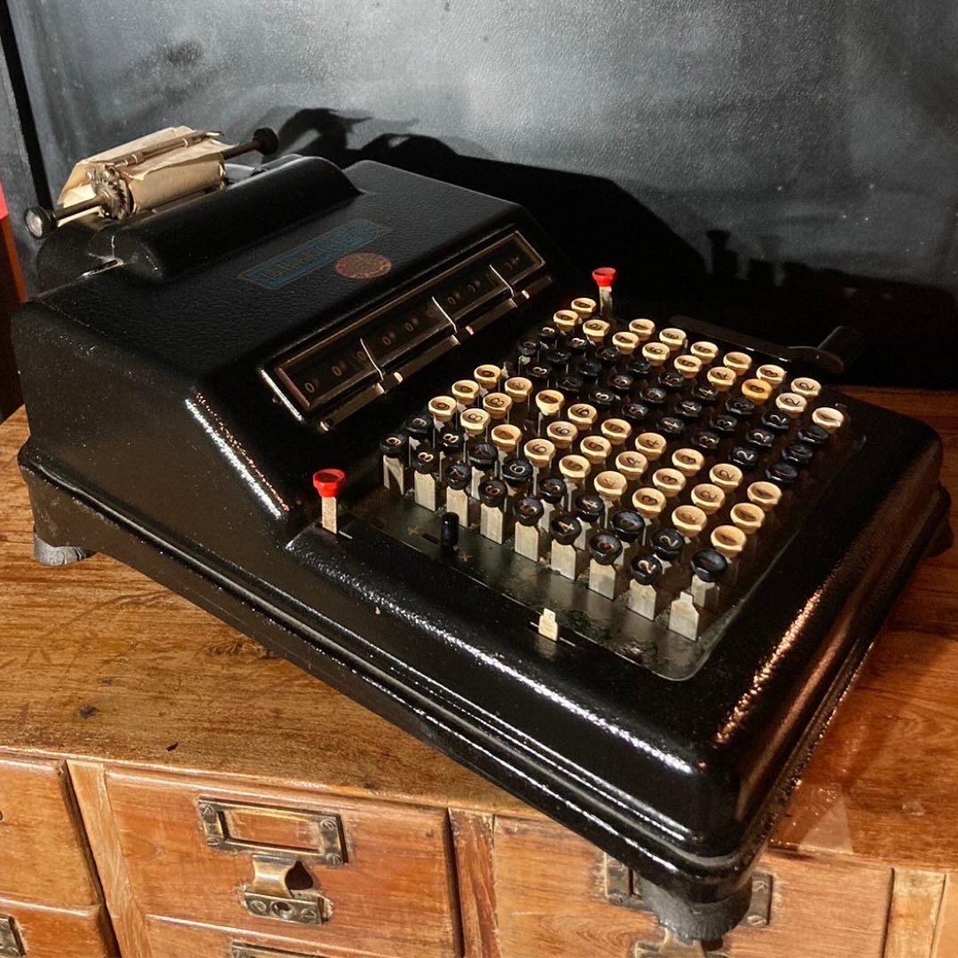 Antique Rare Item Direct L  Mechanical Calculator.