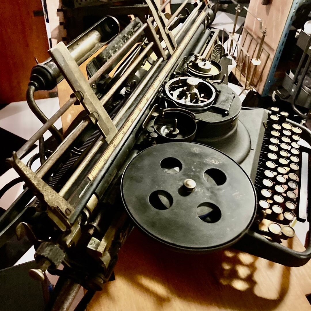 Vintage Vari - Typer Electric Typewriter .