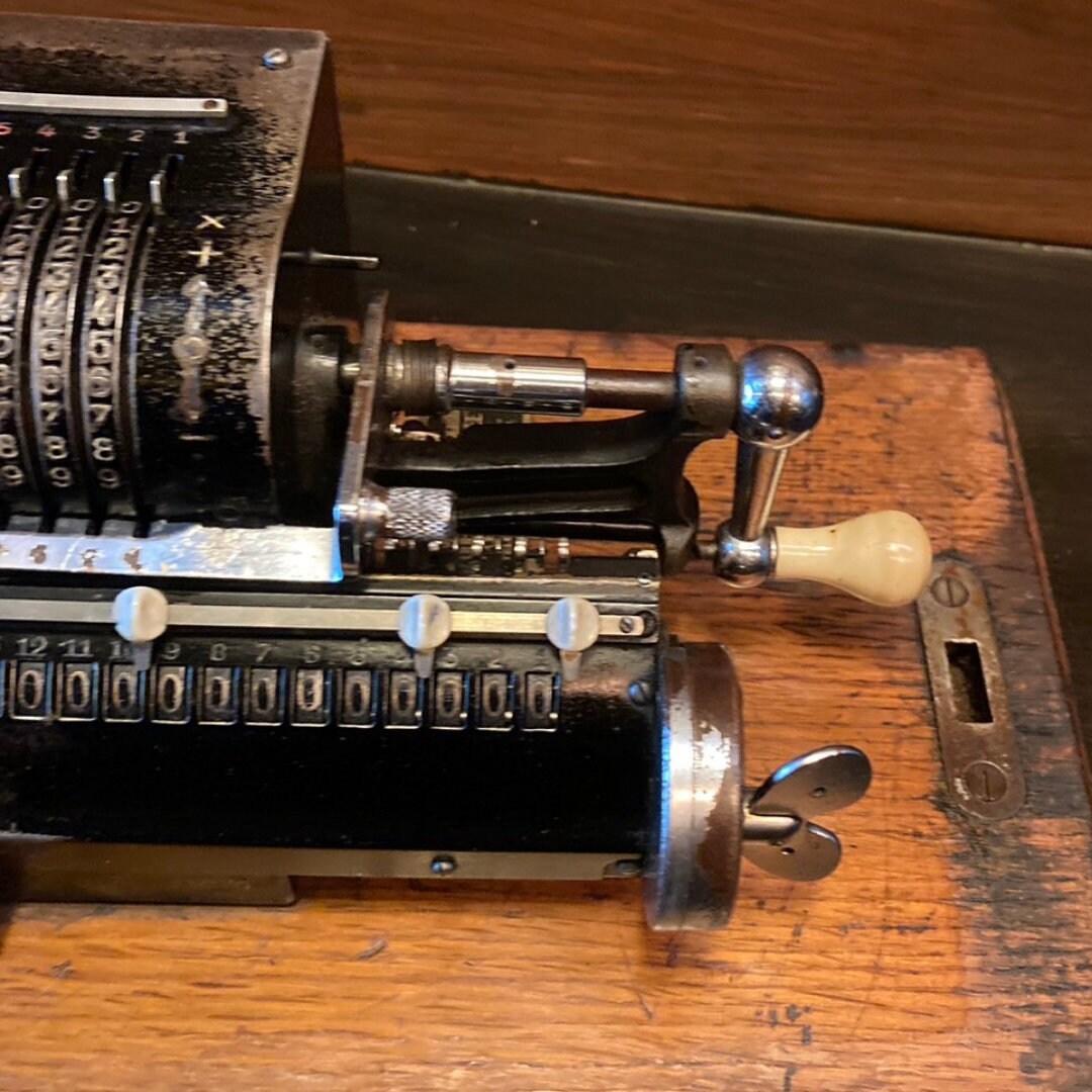 Antique "Muldivo" Mechanical Calculator or Adding Machine.